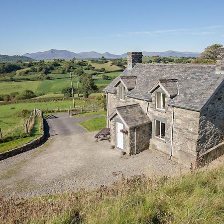 Vila Cefn Bach Capel Garmon Exteriér fotografie